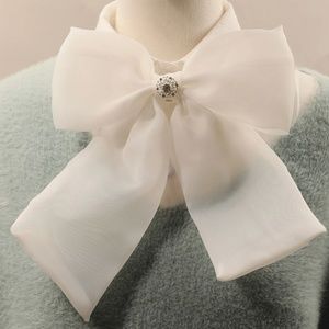 Faux Pearl Bow Tie Accessory, Brand New.